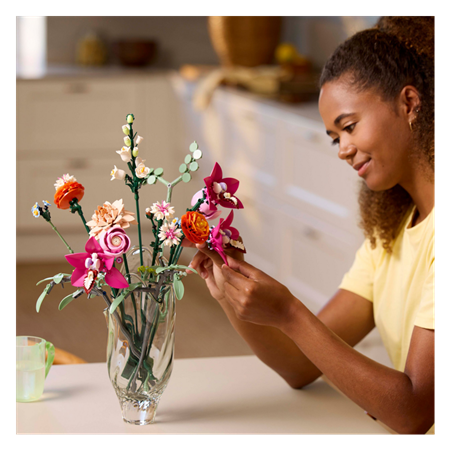 LEGO® Botanicals Pretty Pink Flower Bouquet